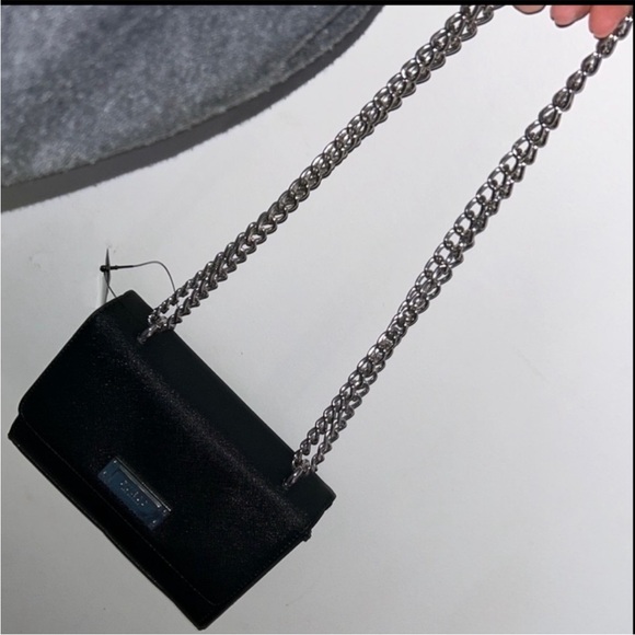 Black Chain Guess Shoulder Bag - Picture 1 of 4